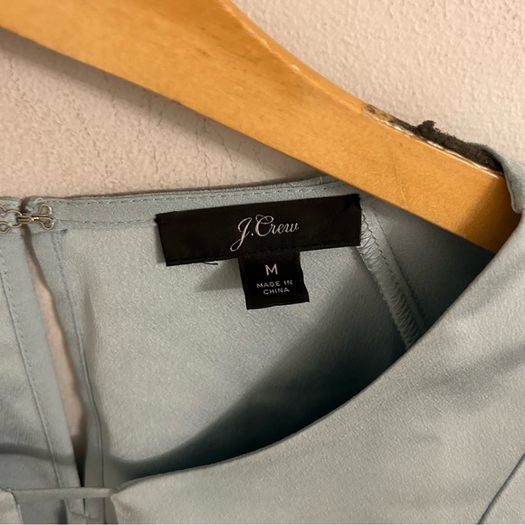J.Crew Light Blue Keyhole V-Neck Top Satin-Backed Crepe - Picture 4 of 9